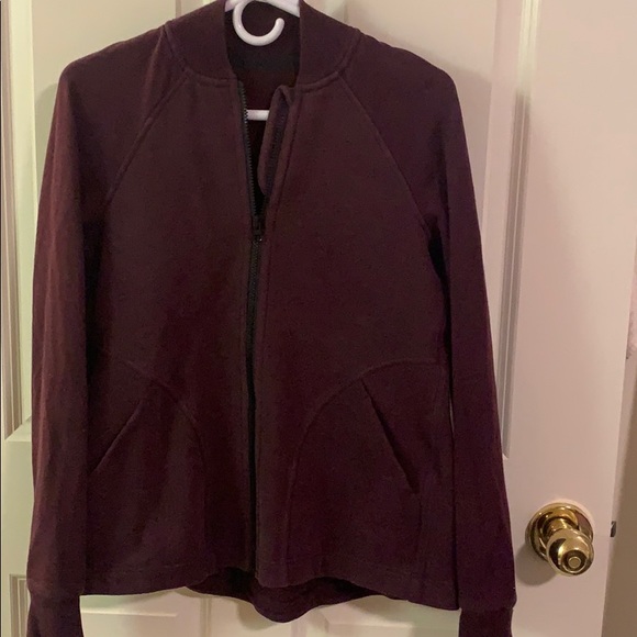 Lululemon size 4-6 jacket - Picture 2 of 4